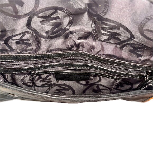 Michael Kors Leather Gray Silver Leather Clutch Gunmetal Hardware Vintage EC - Picture 6 of 7